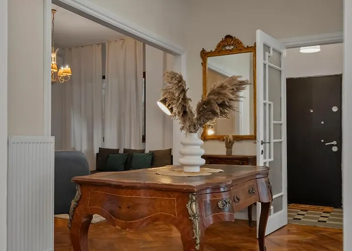 Old Town Hideaway 3 Bdrm