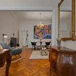 Old Town Hideaway 3 Bdrm Lejlighed Bukarest