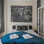 Lejlighed Old Town Hideaway 3 Bdrm Bukarest