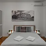 Old Town Hideaway 3 Bdrm Lejlighed