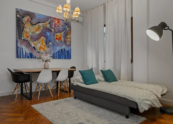Old Town Hideaway 3 Bdrm Bukareszt