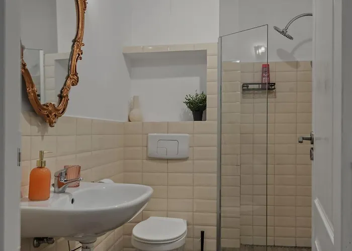 Old Town Hideaway 3 Bdrm *